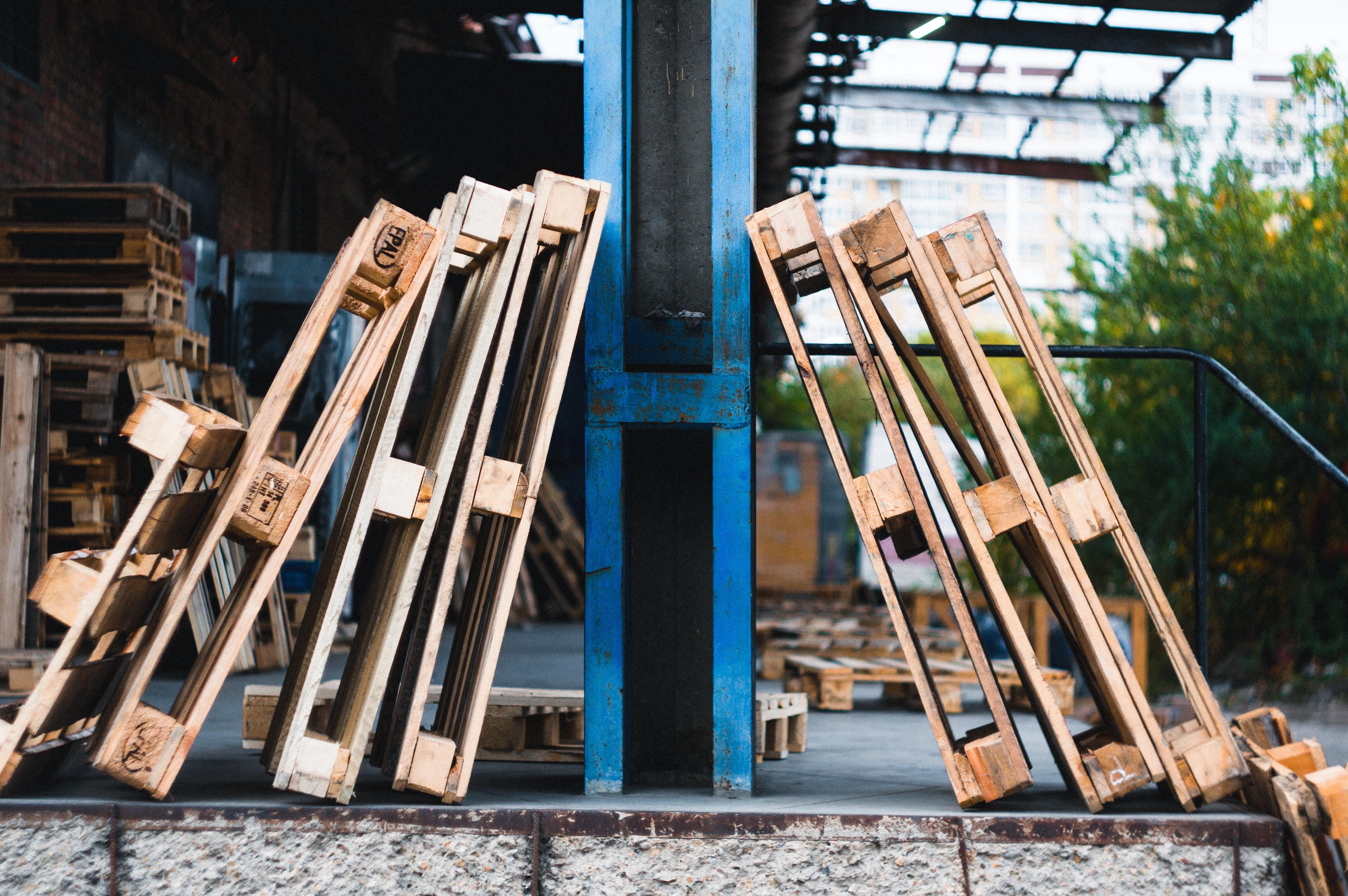 How do warehouse inventory processes differ from warehouse management systems?